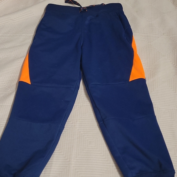 Active - Picture 2 of 4